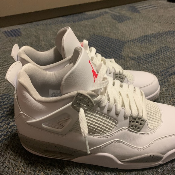 Jordan 4 Oreo - Picture 4 of 6